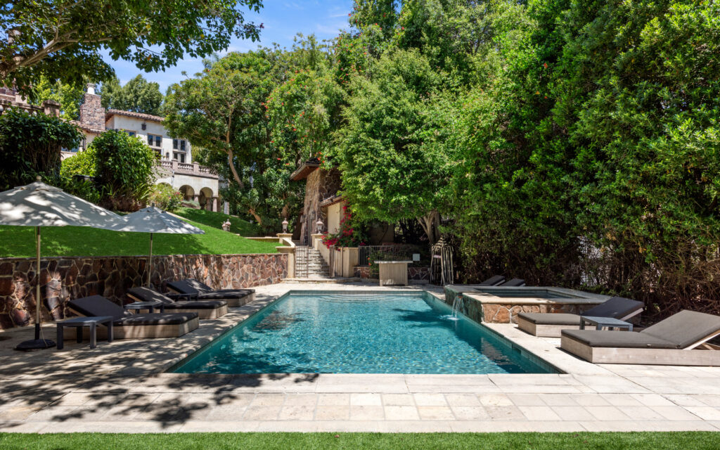 The Carolwood Estate