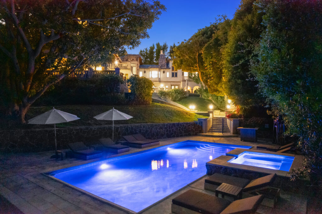 The Carolwood Estate