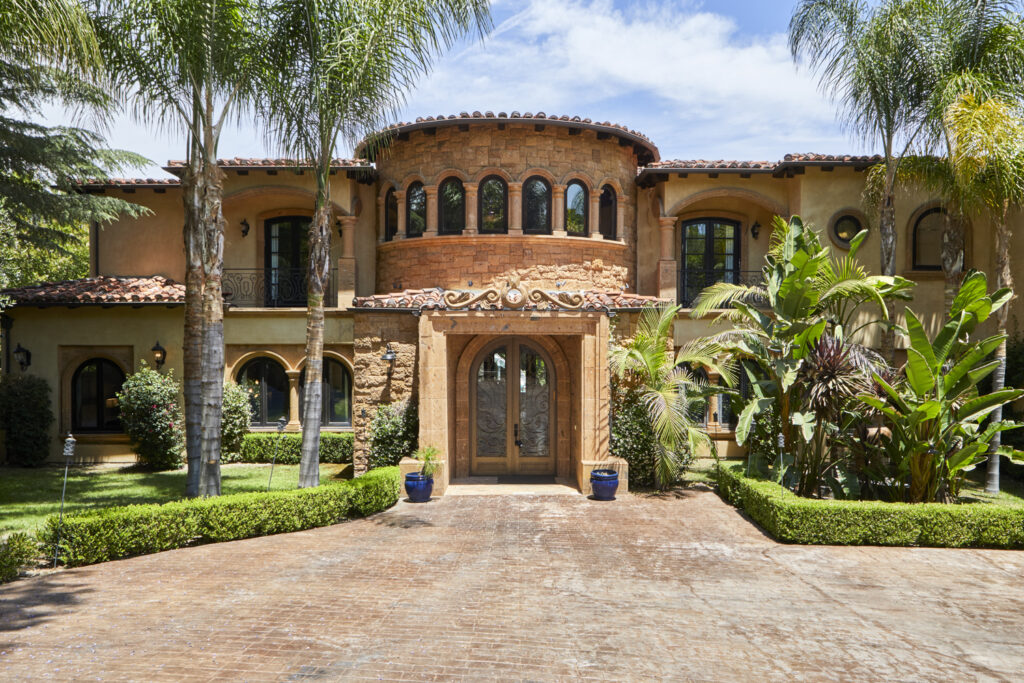 The Cassandra Mansion