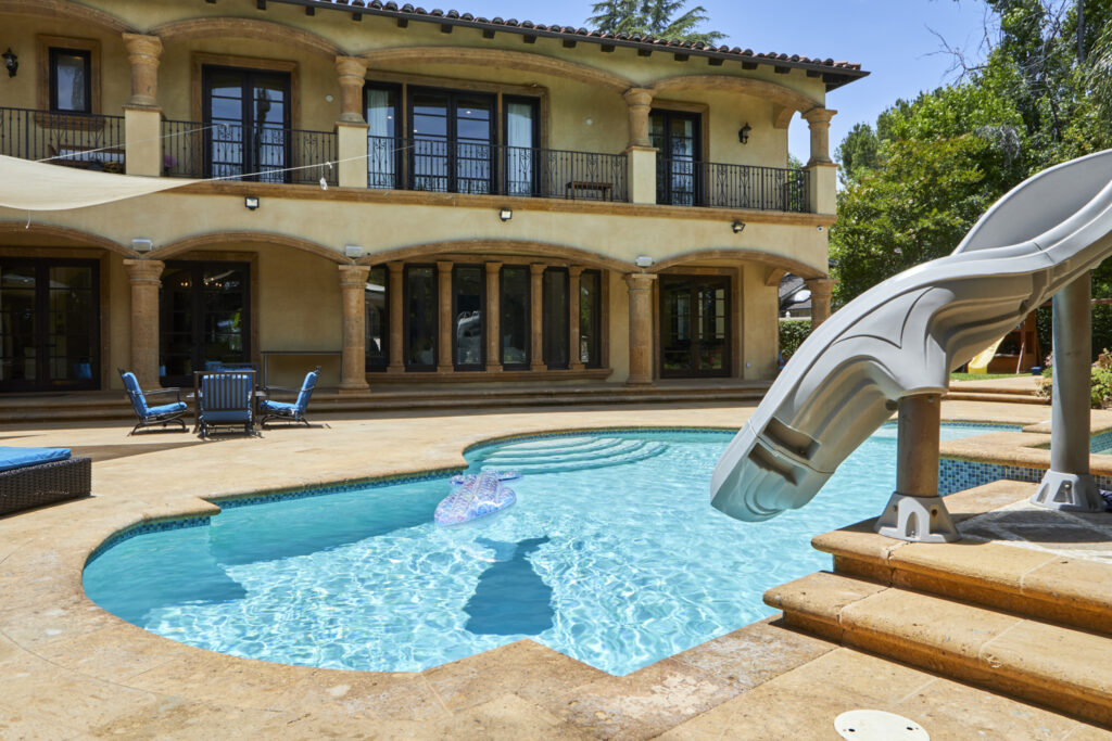 The Cassandra Mansion